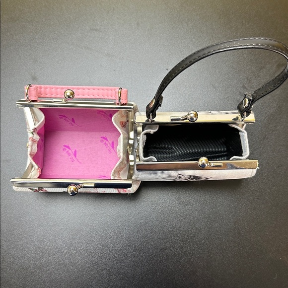 Mini Purse Lipstick Purse Cat Design Kiss Lock Closure - Picture 6 of 11